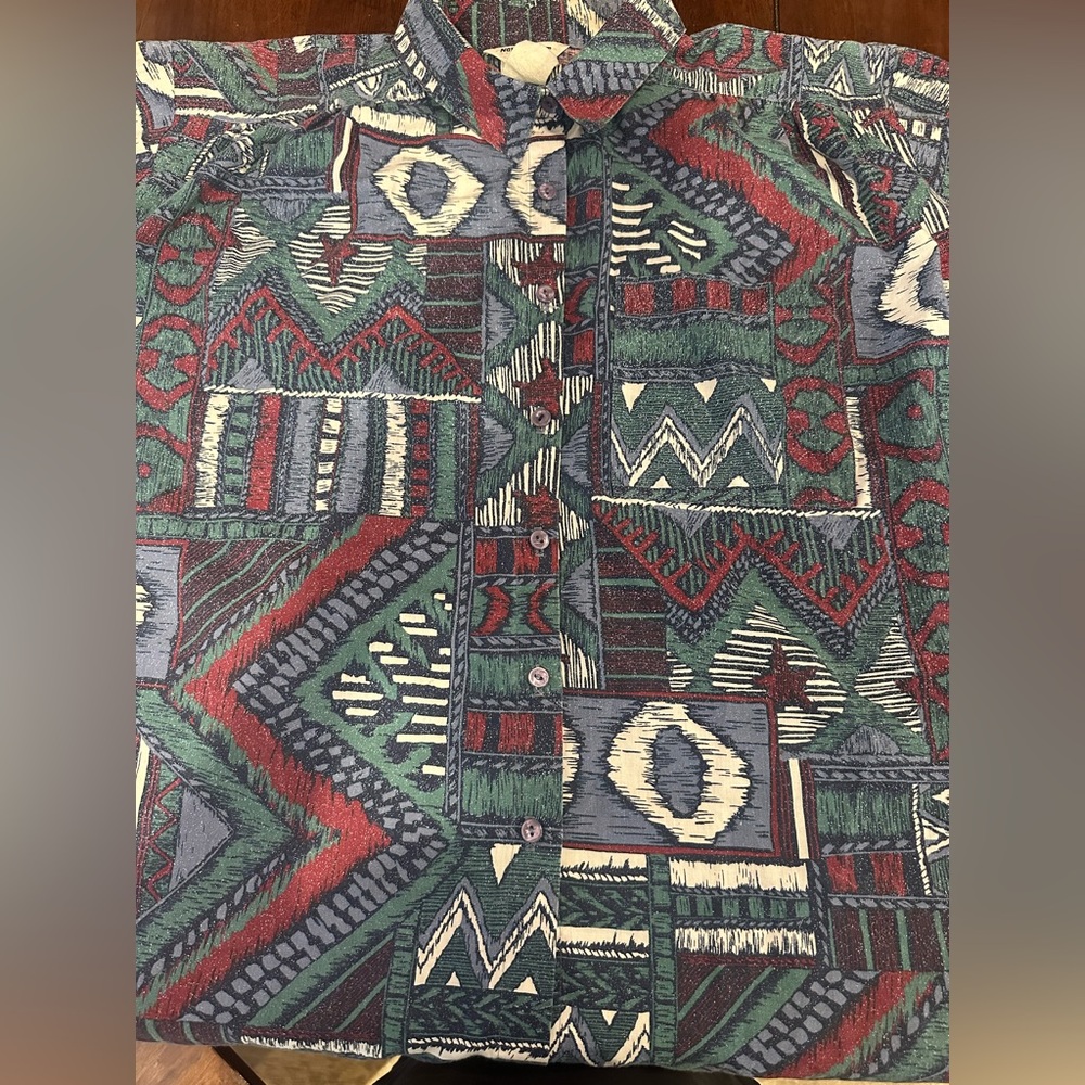 Vintage Aztec-Geometric Button-Up Shirt in Green and Red